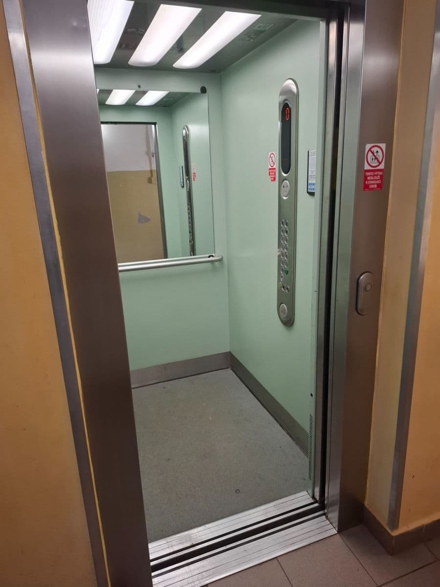 1 bedroom with open-plan kitchen flat for sale, 44 m², Lodžská, Prague, Prague 1 bedroom with open-plan kitchen flat for sale, 44 m², Lodžská, Prague, Prague