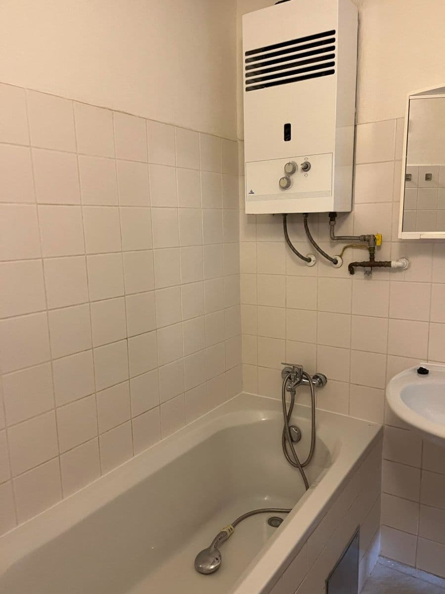 2 bedroom flat to rent, 72 m², Srbínská, Prague, Prague 2 bedroom flat to rent, 72 m², Srbínská, Prague, Prague