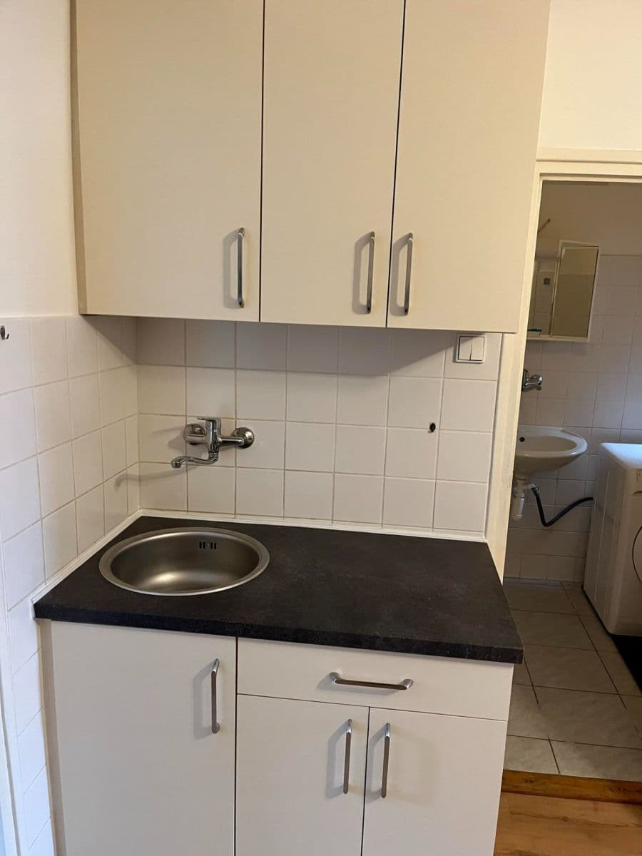 2 bedroom flat to rent, 72 m², Srbínská, Prague, Prague 2 bedroom flat to rent, 72 m², Srbínská, Prague, Prague