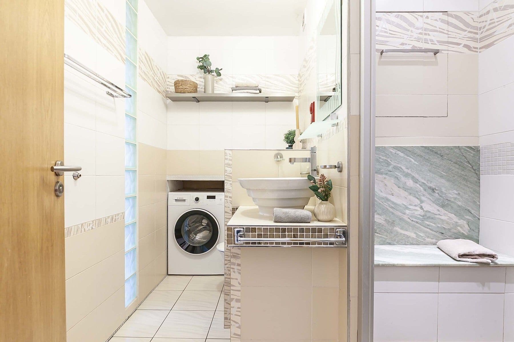 1 bedroom with open-plan kitchen flat for sale, 43 m², Frýdlantská, Prague, Prague 1 bedroom with open-plan kitchen flat for sale, 43 m², Frýdlantská, Prague, Prague