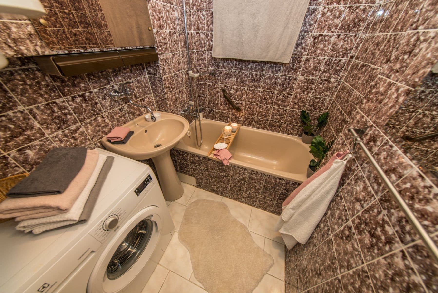 3 bedroom flat to rent, 68 m², Drahobejlova, Prague, Prague 3 bedroom flat to rent, 68 m², Drahobejlova, Prague, Prague