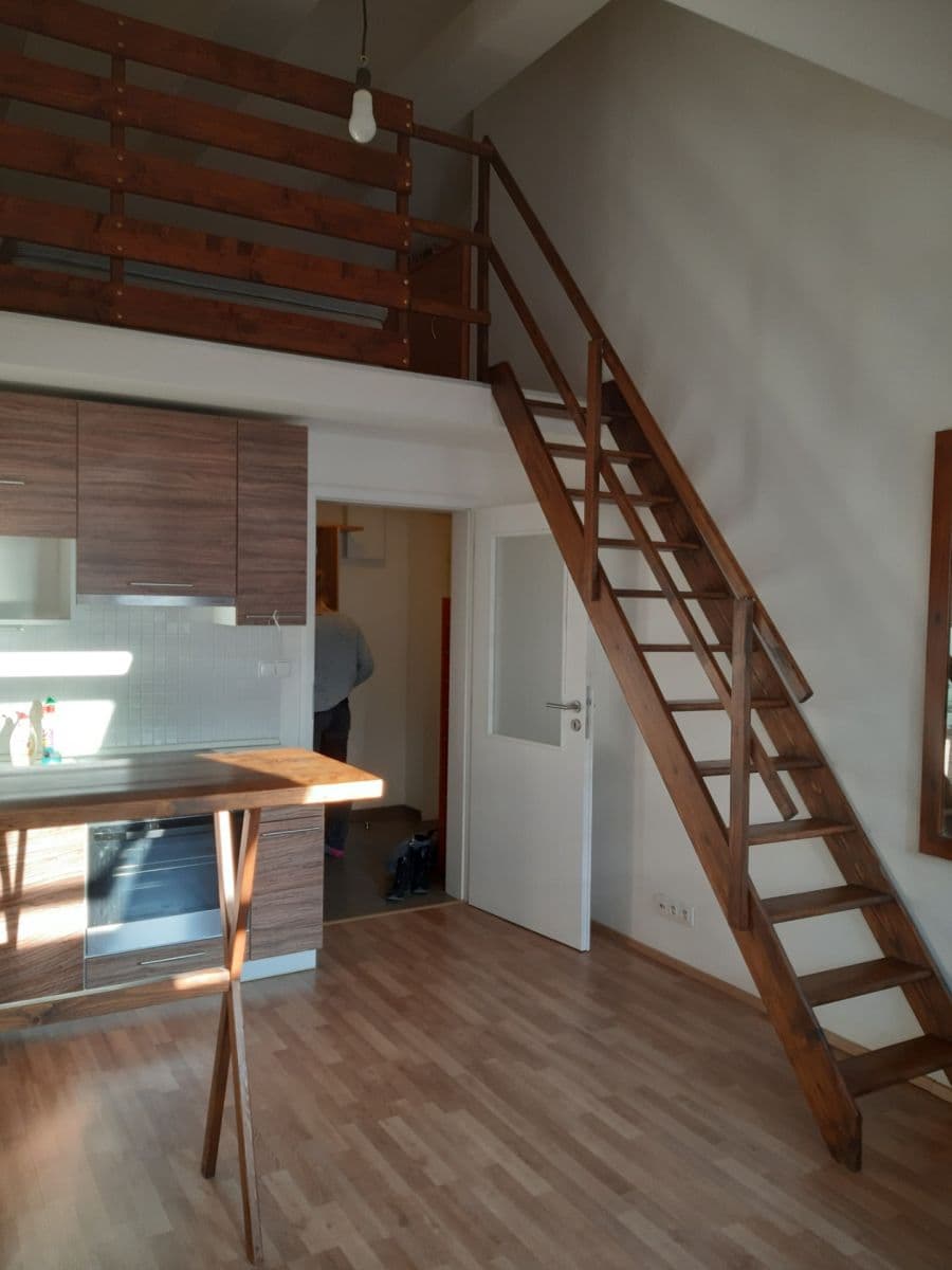 Studio flat to rent, 29 m², Drahobejlova, Prague, Prague Studio flat to rent, 29 m², Drahobejlova, Prague, Prague