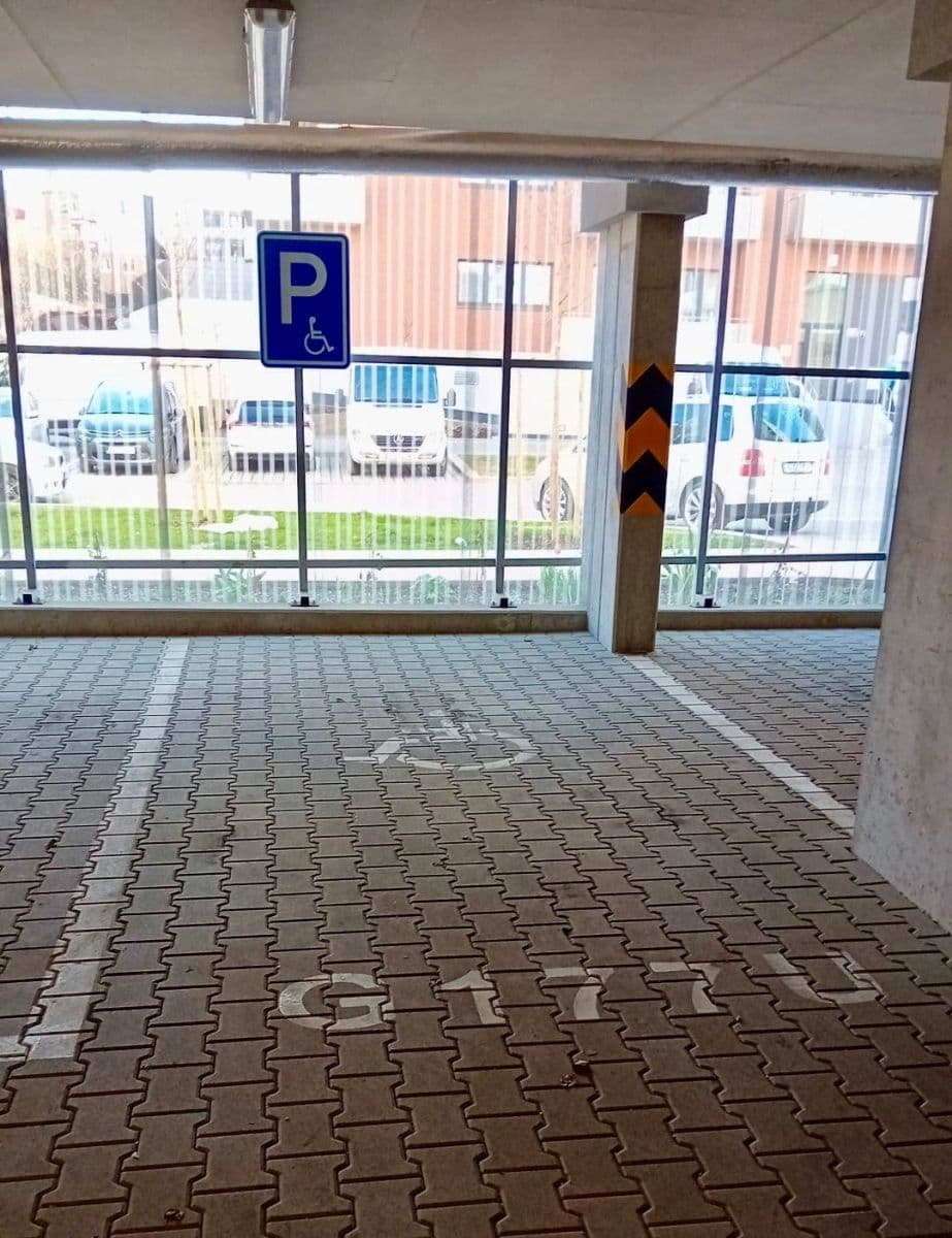 garage to rent, 12 m², Pod Harfou, Prague, Prague garage to rent, 12 m², Pod Harfou, Prague, Prague