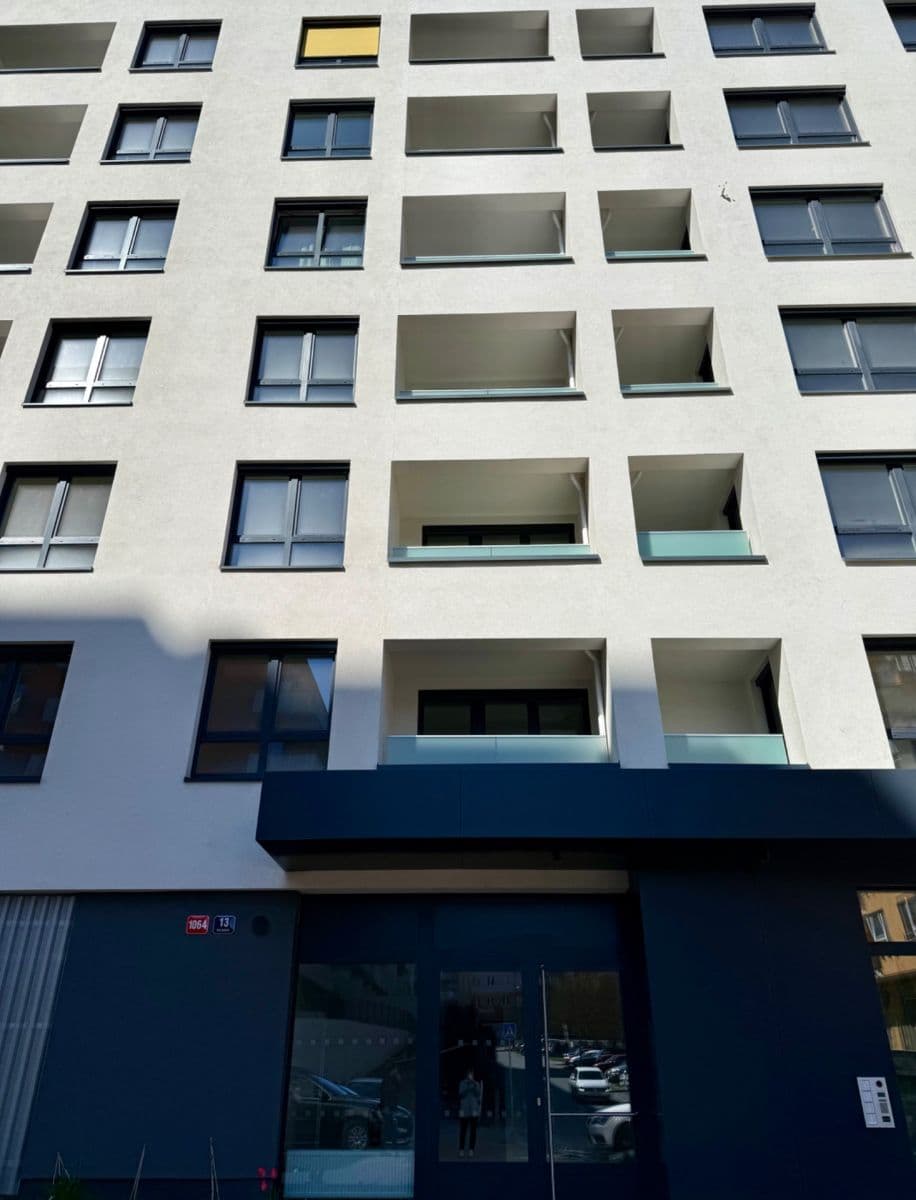 garage to rent, 12 m², Pod Harfou, Prague, Prague garage to rent, 12 m², Pod Harfou, Prague, Prague