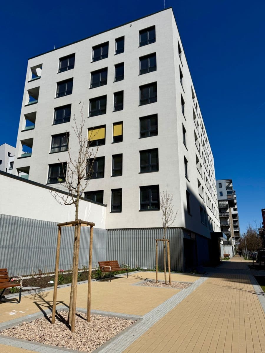 garage to rent, 12 m², Pod Harfou, Prague, Prague garage to rent, 12 m², Pod Harfou, Prague, Prague