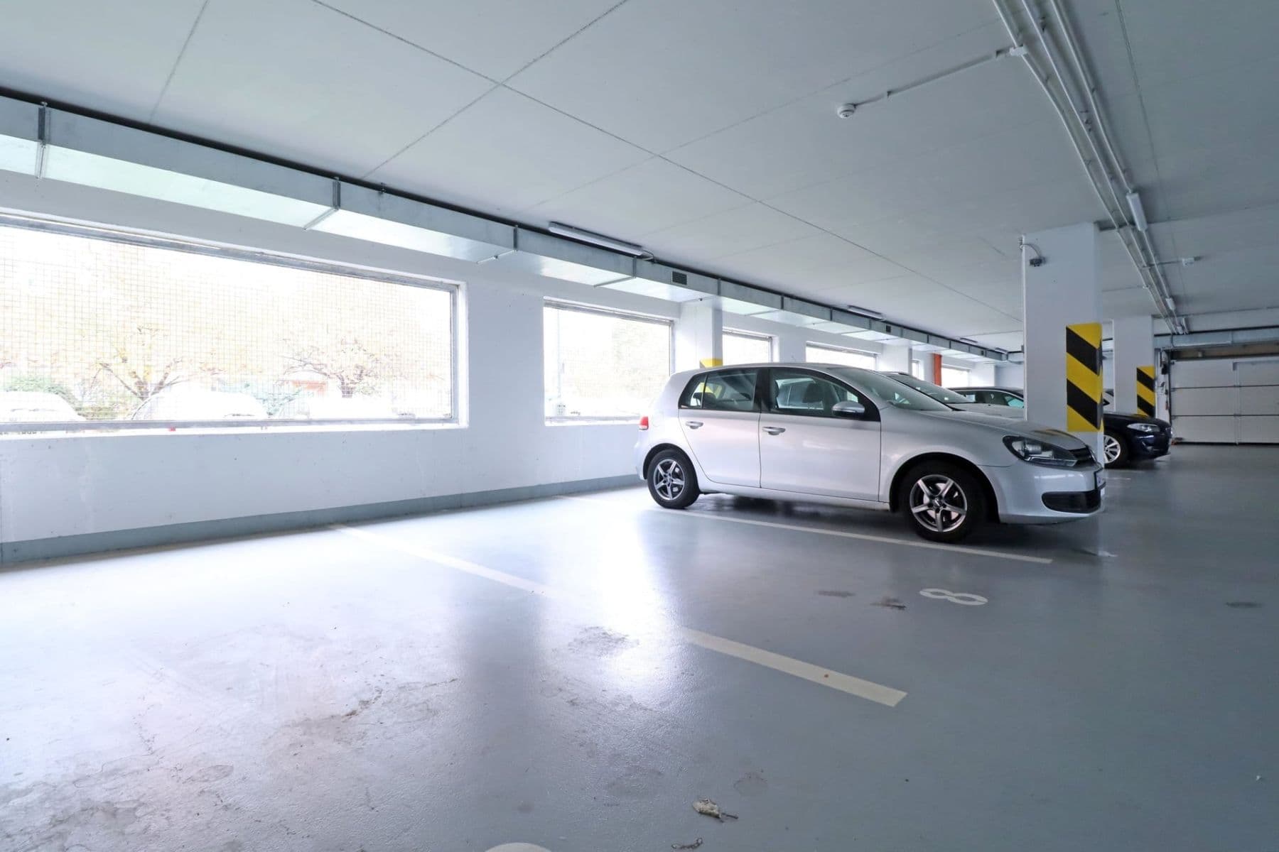 1 bedroom with open-plan kitchen flat to rent, 58 m², Tupolevova, Prague, Prague 1 bedroom with open-plan kitchen flat to rent, 58 m², Tupolevova, Prague, Prague