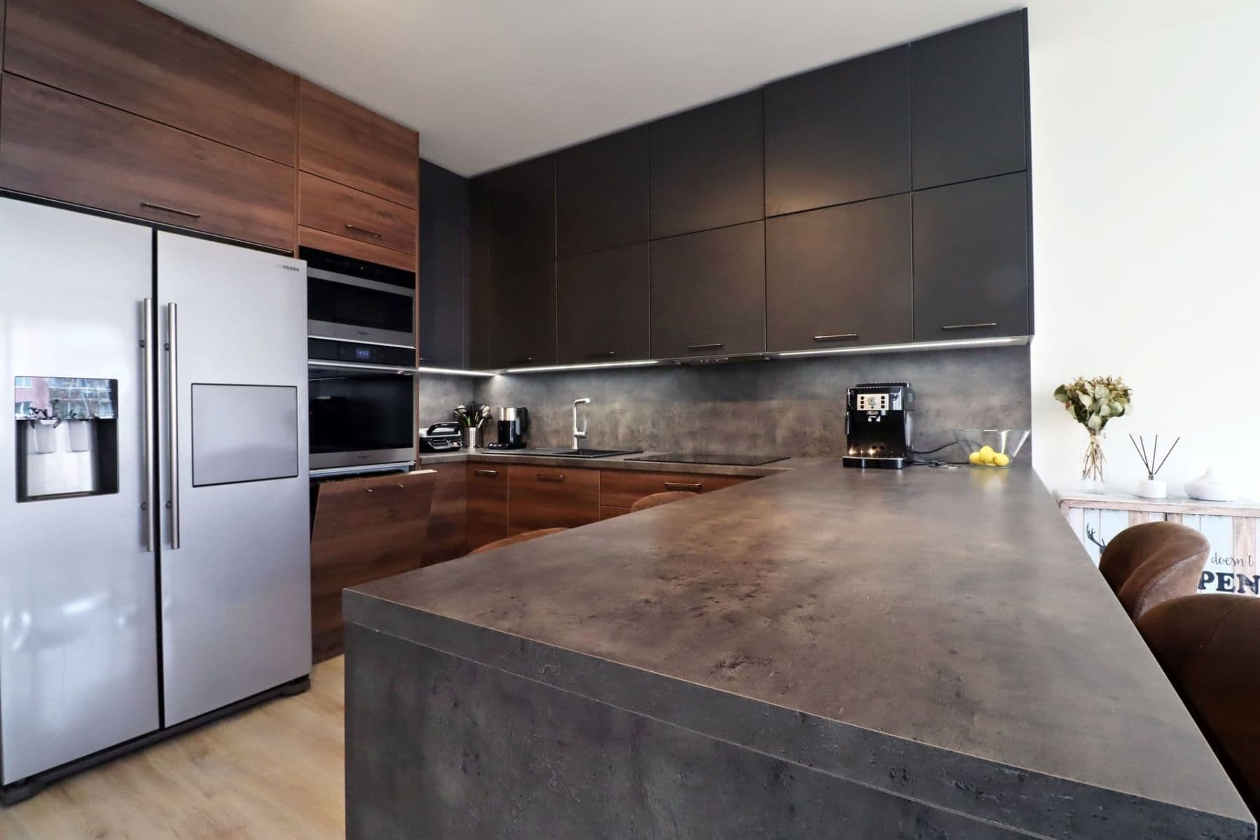 1 bedroom with open-plan kitchen flat to rent, 58 m², Tupolevova, Prague, Prague 1 bedroom with open-plan kitchen flat to rent, 58 m², Tupolevova, Prague, Prague