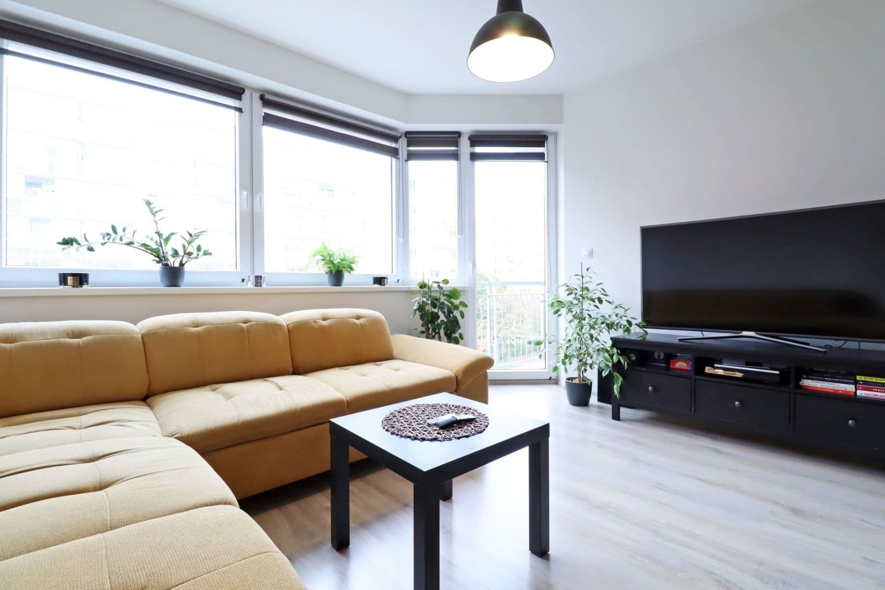 1 bedroom with open-plan kitchen flat to rent, 58 m², Tupolevova, Prague, Prague 1 bedroom with open-plan kitchen flat to rent, 58 m², Tupolevova, Prague, Prague