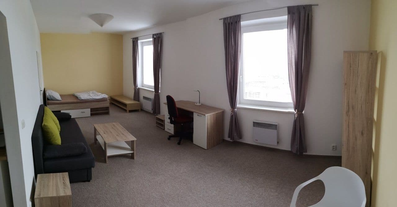 Small studio flat to rent, 47 m², U Kříže, Prague, Prague Small studio flat to rent, 47 m², U Kříže, Prague, Prague