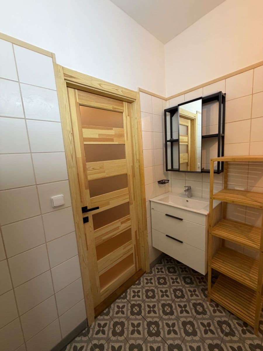 2 bedroom flat to rent, 52 m², Baranova, Prague, Prague 2 bedroom flat to rent, 52 m², Baranova, Prague, Prague