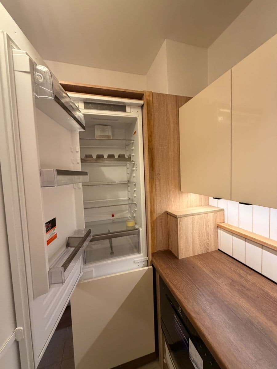 2 bedroom flat to rent, 52 m², Baranova, Prague, Prague 2 bedroom flat to rent, 52 m², Baranova, Prague, Prague