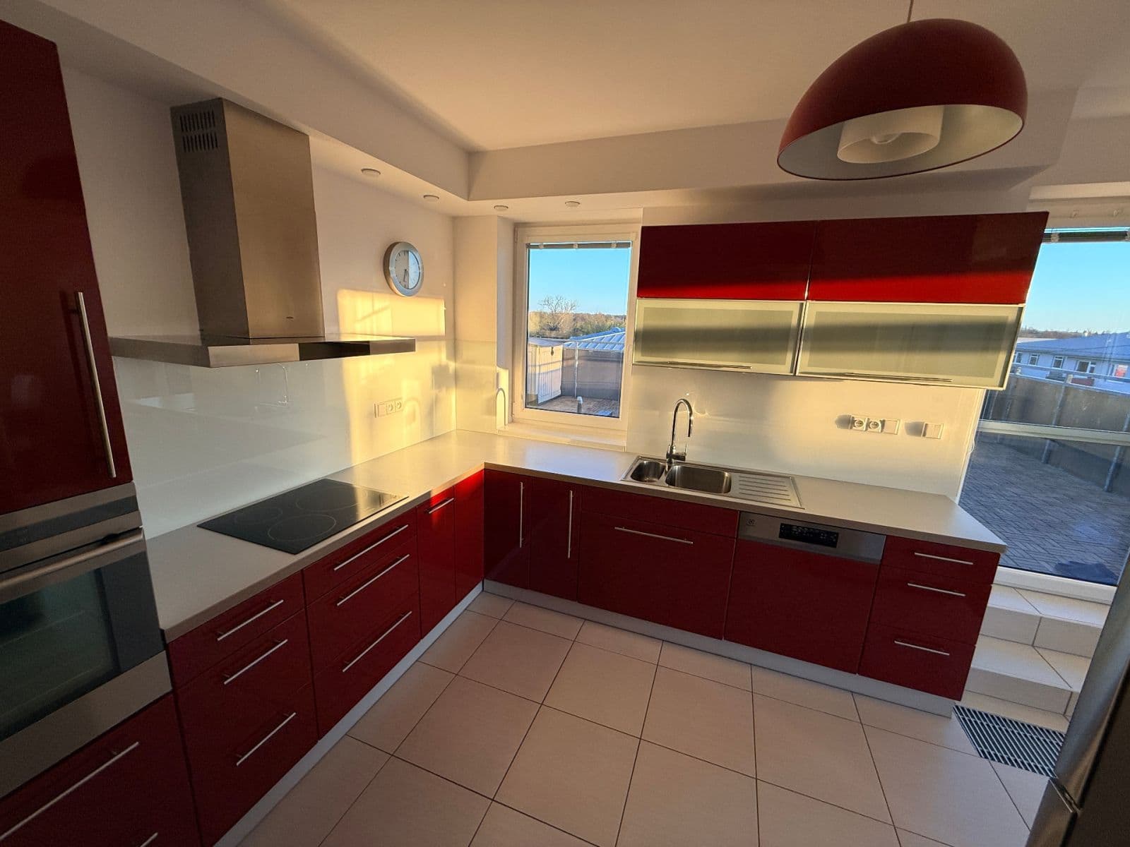 2 bedroom with open-plan kitchen flat to rent, 100 m², Českodubská, Prague, Prague 2 bedroom with open-plan kitchen flat to rent, 100 m², Českodubská, Prague, Prague