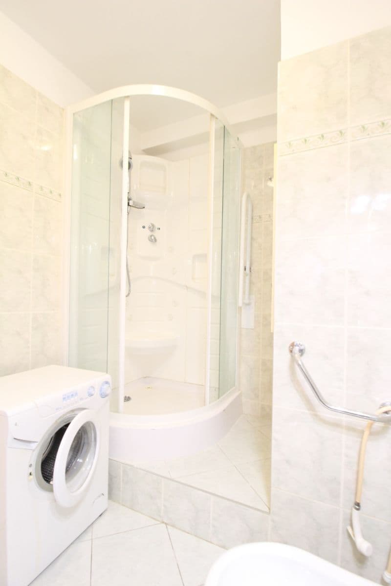 3 bedroom flat to rent, 70 m², Jílovská, Prague, Prague 3 bedroom flat to rent, 70 m², Jílovská, Prague, Prague