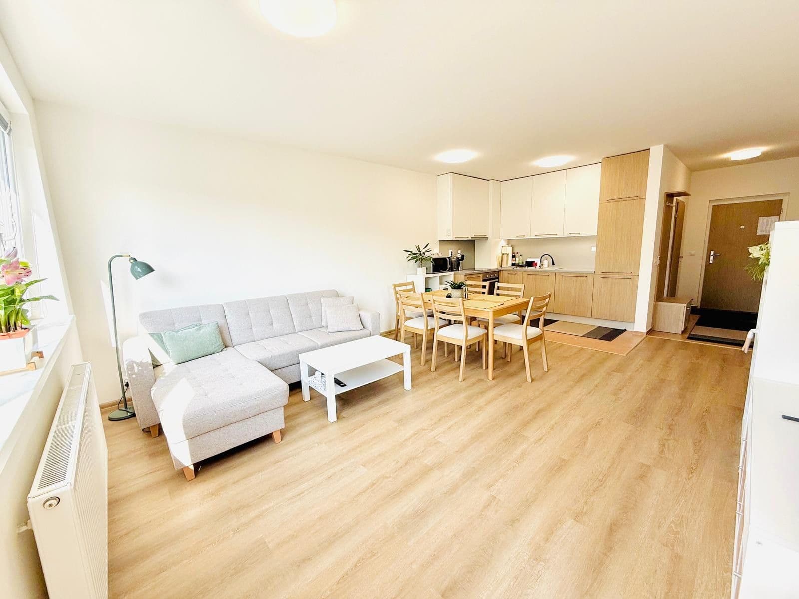 1 bedroom with open-plan kitchen flat to rent, 62 m², Dřevnická, Zlín, Zlínský Region 1 bedroom with open-plan kitchen flat to rent, 62 m², Dřevnická, Zlín, Zlínský Region