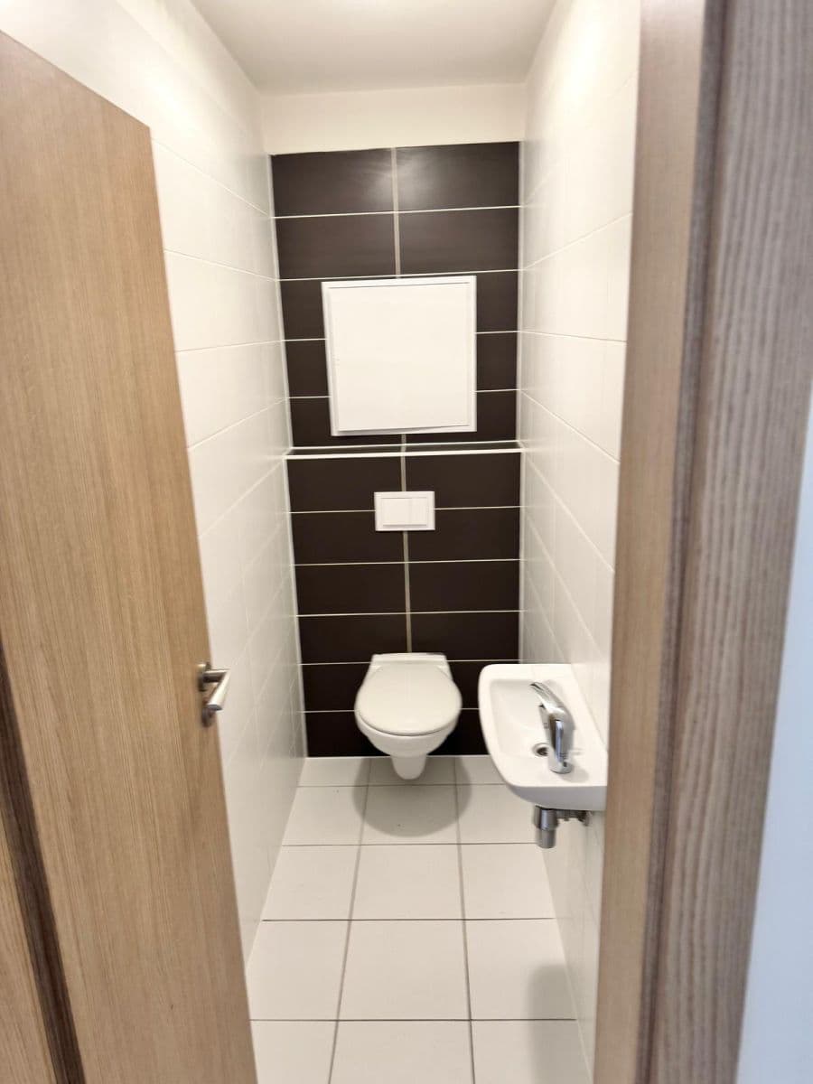 1 bedroom with open-plan kitchen flat to rent, 62 m², Dřevnická, Zlín, Zlínský Region 1 bedroom with open-plan kitchen flat to rent, 62 m², Dřevnická, Zlín, Zlínský Region