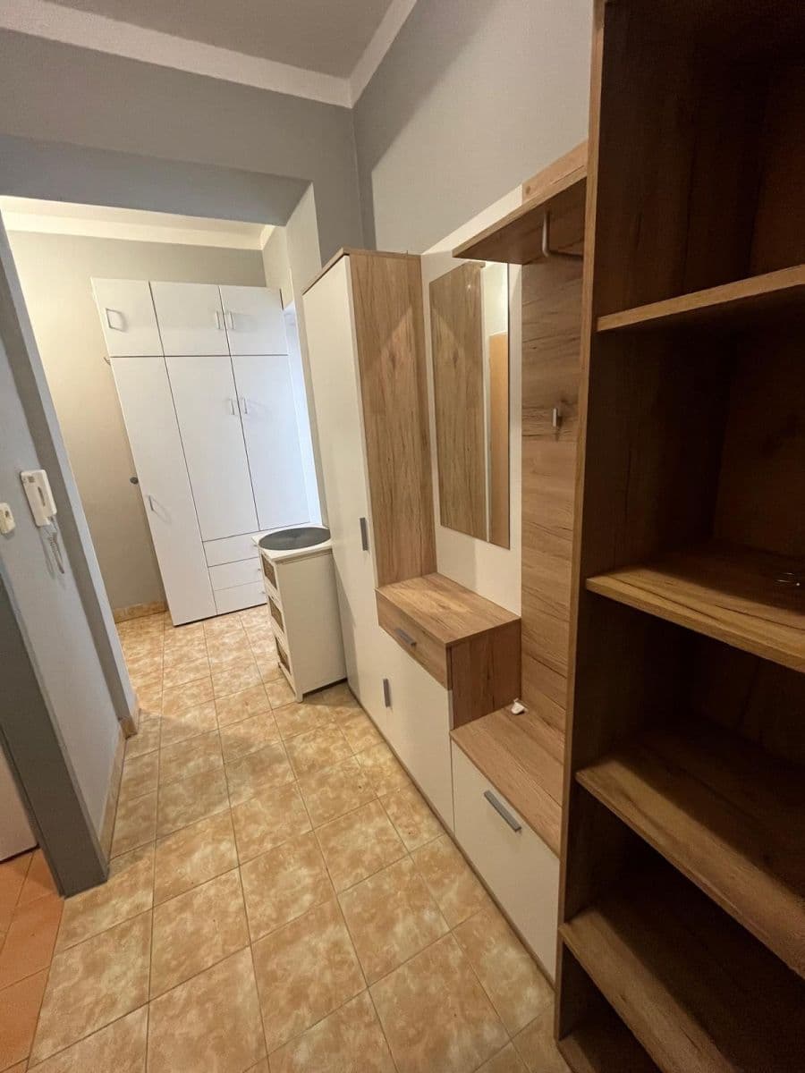 Studio flat to rent, 38 m², Jeronýmova, Liberec, Liberecký Region Studio flat to rent, 38 m², Jeronýmova, Liberec, Liberecký Region