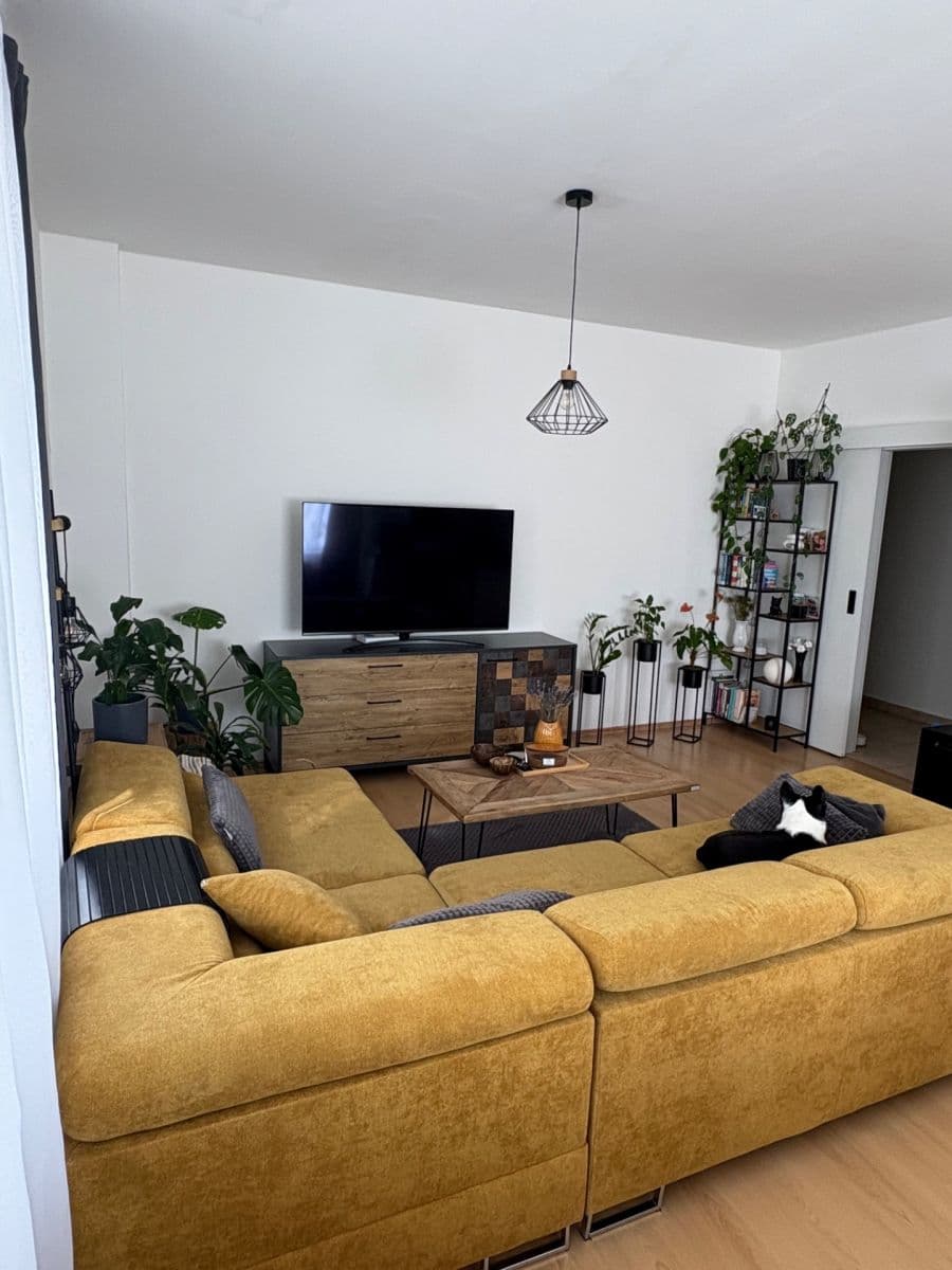 1 bedroom with open-plan kitchen flat to rent, 62 m², Obránců míru, Třebíč, Vysočina Region 1 bedroom with open-plan kitchen flat to rent, 62 m², Obránců míru, Třebíč, Vysočina Region