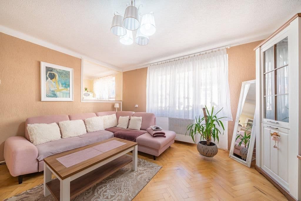 2 bedroom flat to rent, 61 m², Na Hradčanech, Cheb, Karlovarský Region 2 bedroom flat to rent, 61 m², Na Hradčanech, Cheb, Karlovarský Region