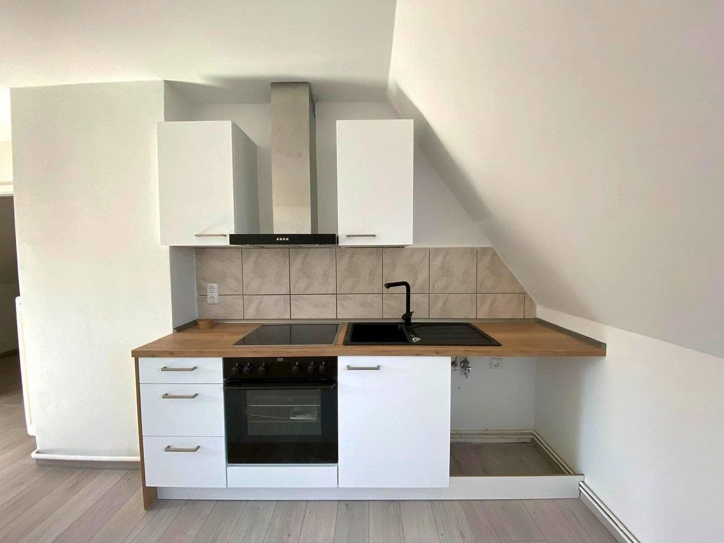 2 bedroom with open-plan kitchen flat to rent, 90 m², Stade, Lower Saxony 2 bedroom with open-plan kitchen flat to rent, 90 m², Stade, Lower Saxony