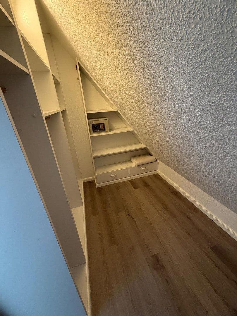 3 bedroom flat to rent, 128 m², Schmidtstraße 12, Rüdesheim am Rhein, Hesse 3 bedroom flat to rent, 128 m², Schmidtstraße 12, Rüdesheim am Rhein, Hesse