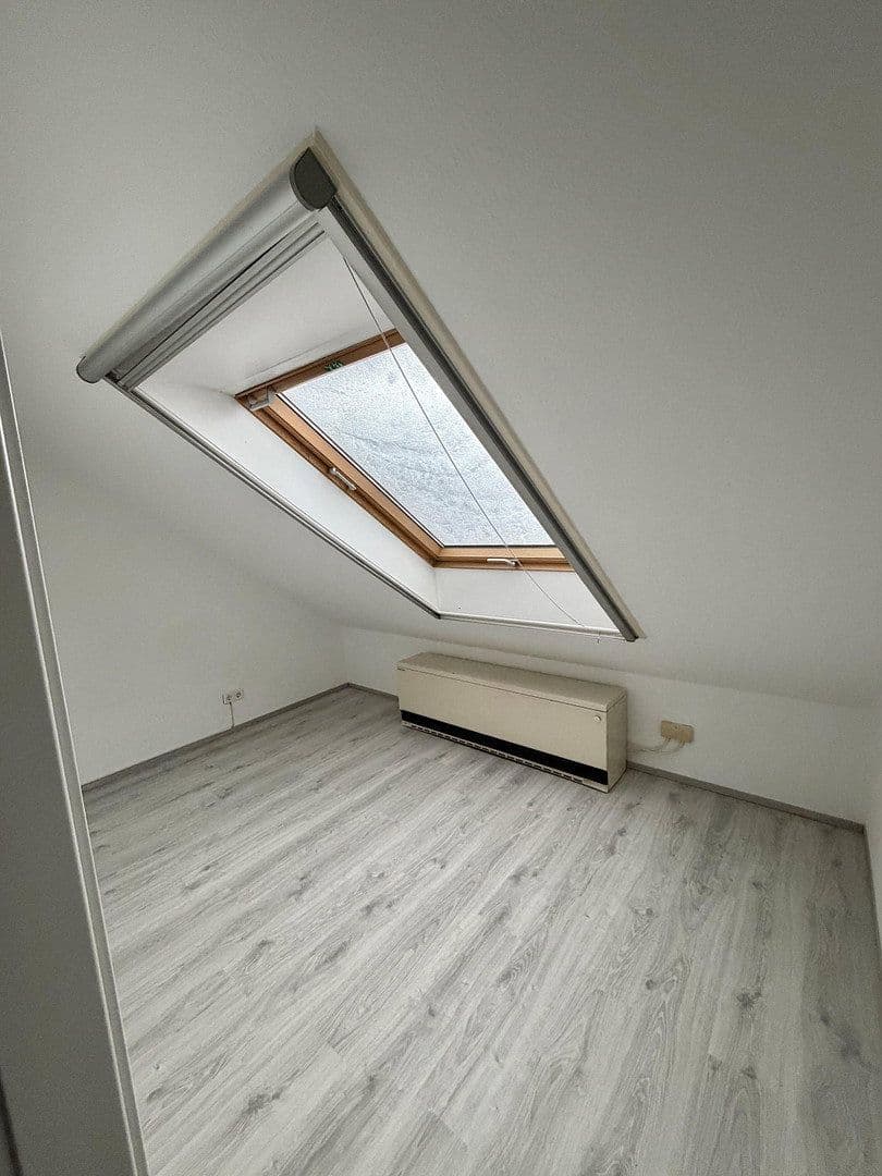 5 bedroom flat to rent, 85 m², Am Brögel 4, Wuppertal, North Rhine-Westphalia 5 bedroom flat to rent, 85 m², Am Brögel 4, Wuppertal, North Rhine-Westphalia