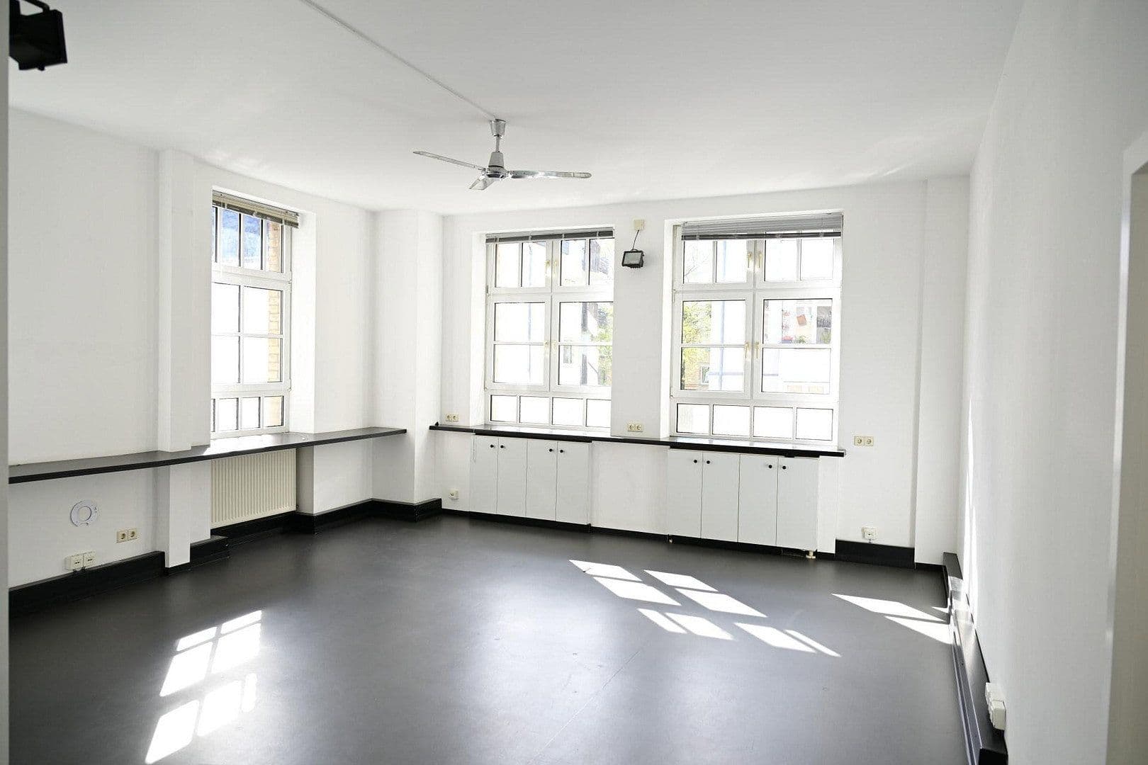 office to rent, 282 m², Stuttgart, Baden-Württemberg office to rent, 282 m², Stuttgart, Baden-Württemberg