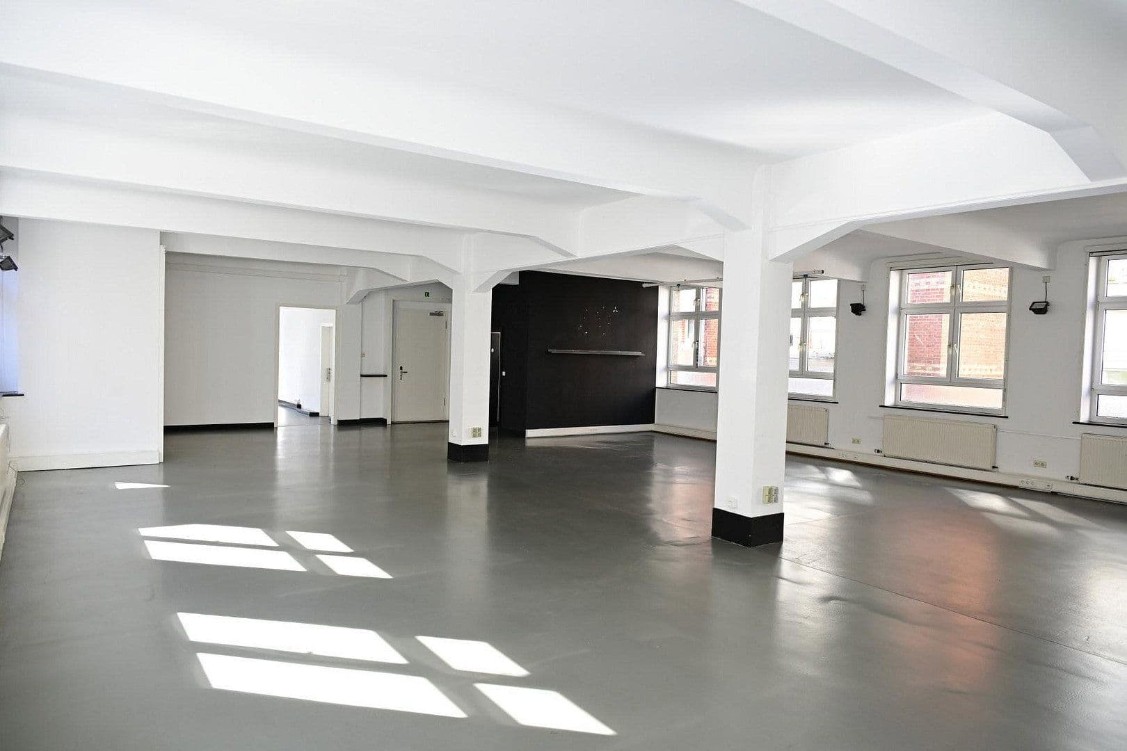 office to rent, 282 m², Stuttgart, Baden-Württemberg office to rent, 282 m², Stuttgart, Baden-Württemberg