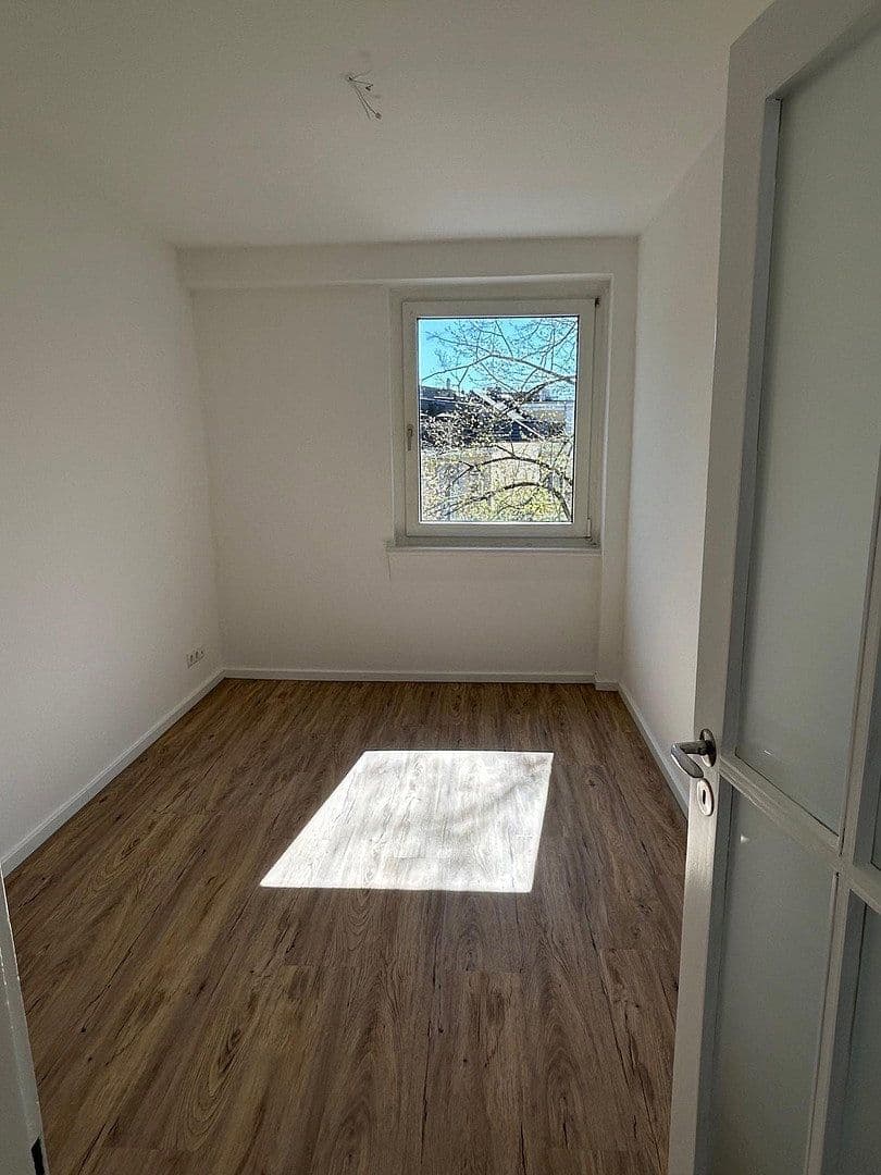 3 bedroom flat to rent, 65 m², Bonn, North Rhine-Westphalia 3 bedroom flat to rent, 65 m², Bonn, North Rhine-Westphalia