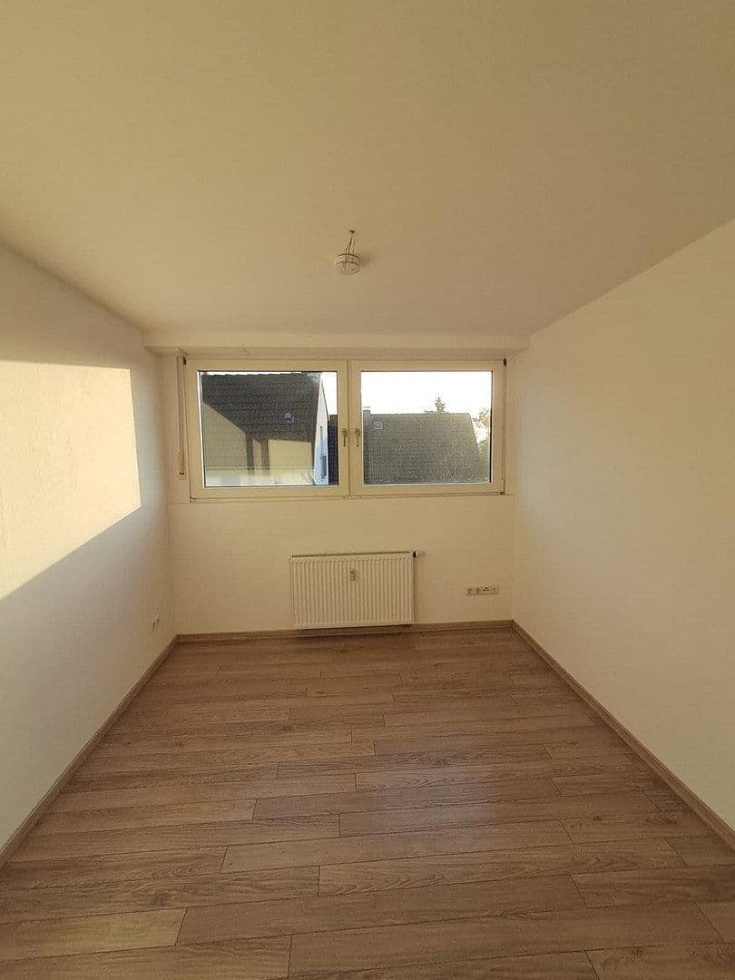 3 bedroom flat to rent, 100 m², Oberborsbacher Str. 19, Odenthal, North Rhine-Westphalia 3 bedroom flat to rent, 100 m², Oberborsbacher Str. 19, Odenthal, North Rhine-Westphalia