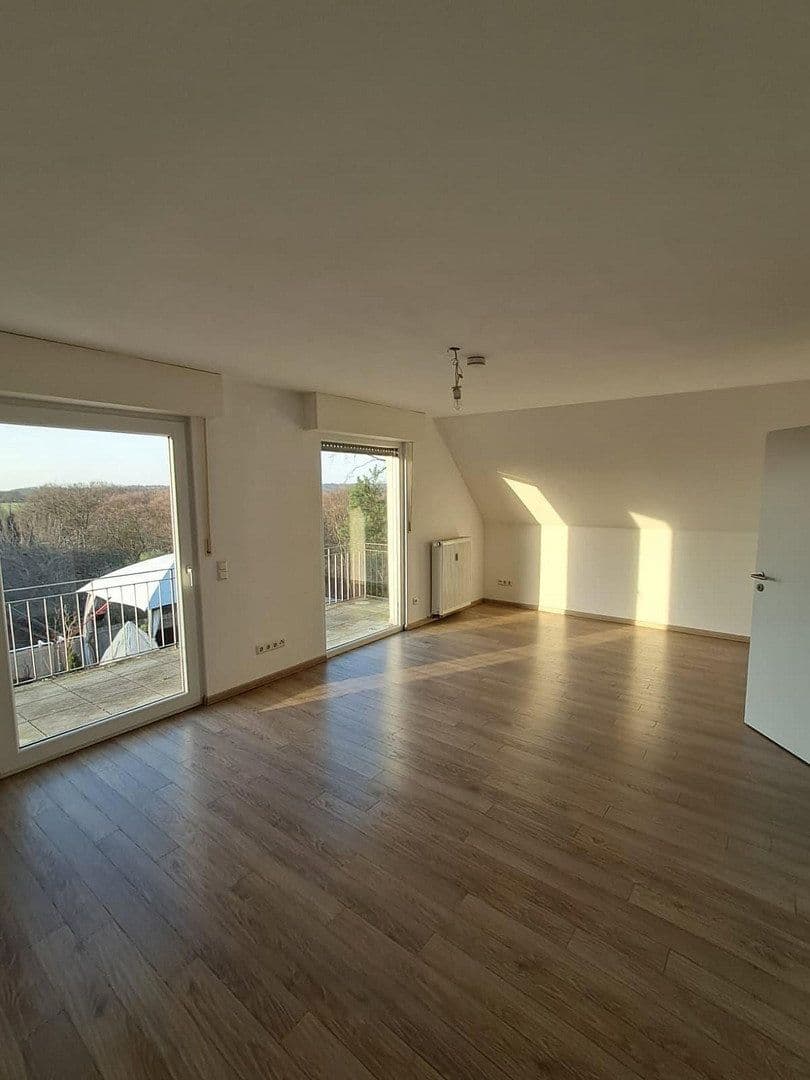 3 bedroom flat to rent, 100 m², Oberborsbacher Str. 19, Odenthal, North Rhine-Westphalia 3 bedroom flat to rent, 100 m², Oberborsbacher Str. 19, Odenthal, North Rhine-Westphalia