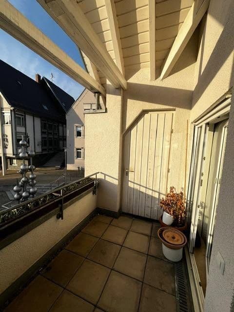 3 bedroom with open-plan kitchen flat to rent, 121 m², Marktplatz 12, Schwaikheim, Baden-Württemberg 3 bedroom with open-plan kitchen flat to rent, 121 m², Marktplatz 12, Schwaikheim, Baden-Württemberg