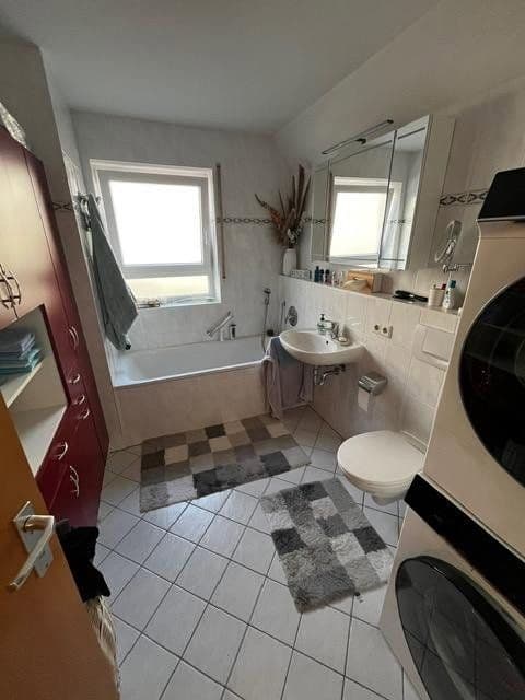 3 bedroom with open-plan kitchen flat to rent, 121 m², Marktplatz 12, Schwaikheim, Baden-Württemberg 3 bedroom with open-plan kitchen flat to rent, 121 m², Marktplatz 12, Schwaikheim, Baden-Württemberg