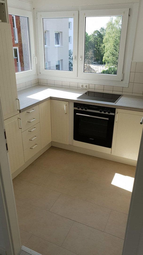 2 bedroom with open-plan kitchen flat to rent, 84 m², Robert-Koch-Str. 38, Ottobrunn, Bavaria 2 bedroom with open-plan kitchen flat to rent, 84 m², Robert-Koch-Str. 38, Ottobrunn, Bavaria