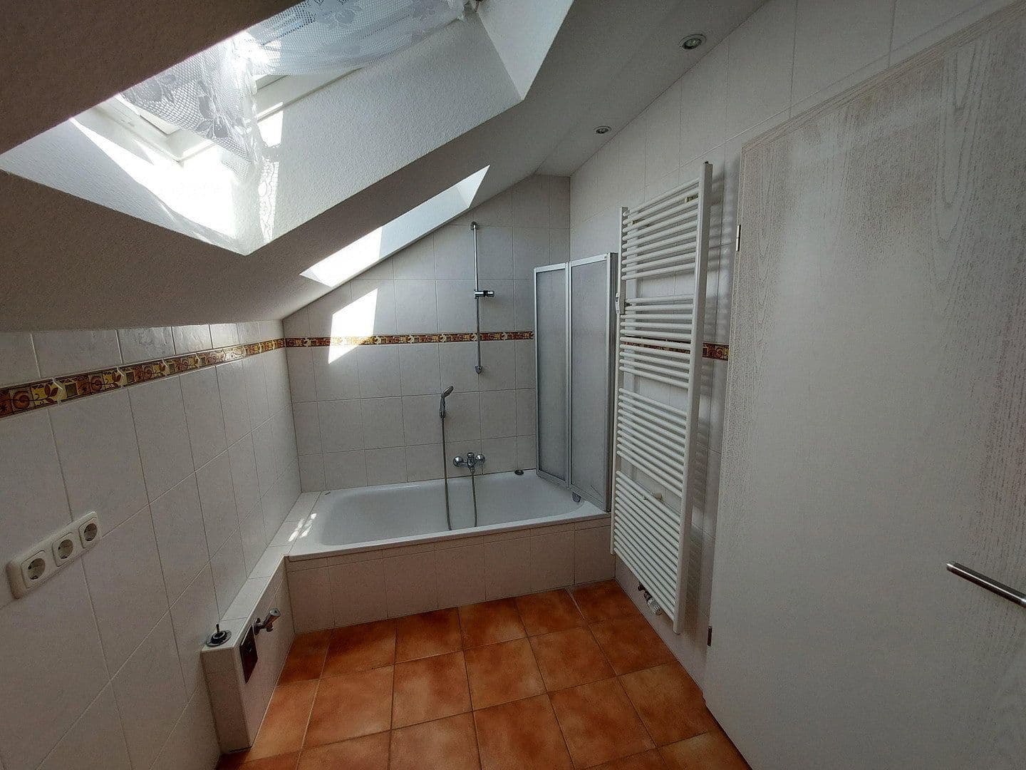 2 bedroom with open-plan kitchen flat to rent, 83 m², Schwabenheim an der Selz, Rhineland-Palatinate 2 bedroom with open-plan kitchen flat to rent, 83 m², Schwabenheim an der Selz, Rhineland-Palatinate