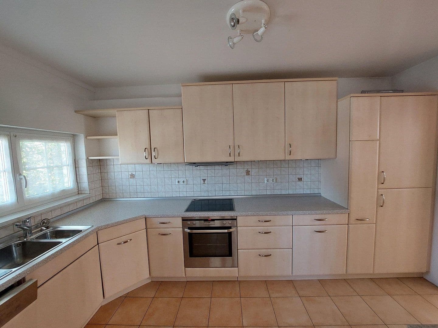 2 bedroom with open-plan kitchen flat to rent, 83 m², Schwabenheim an der Selz, Rhineland-Palatinate 2 bedroom with open-plan kitchen flat to rent, 83 m², Schwabenheim an der Selz, Rhineland-Palatinate