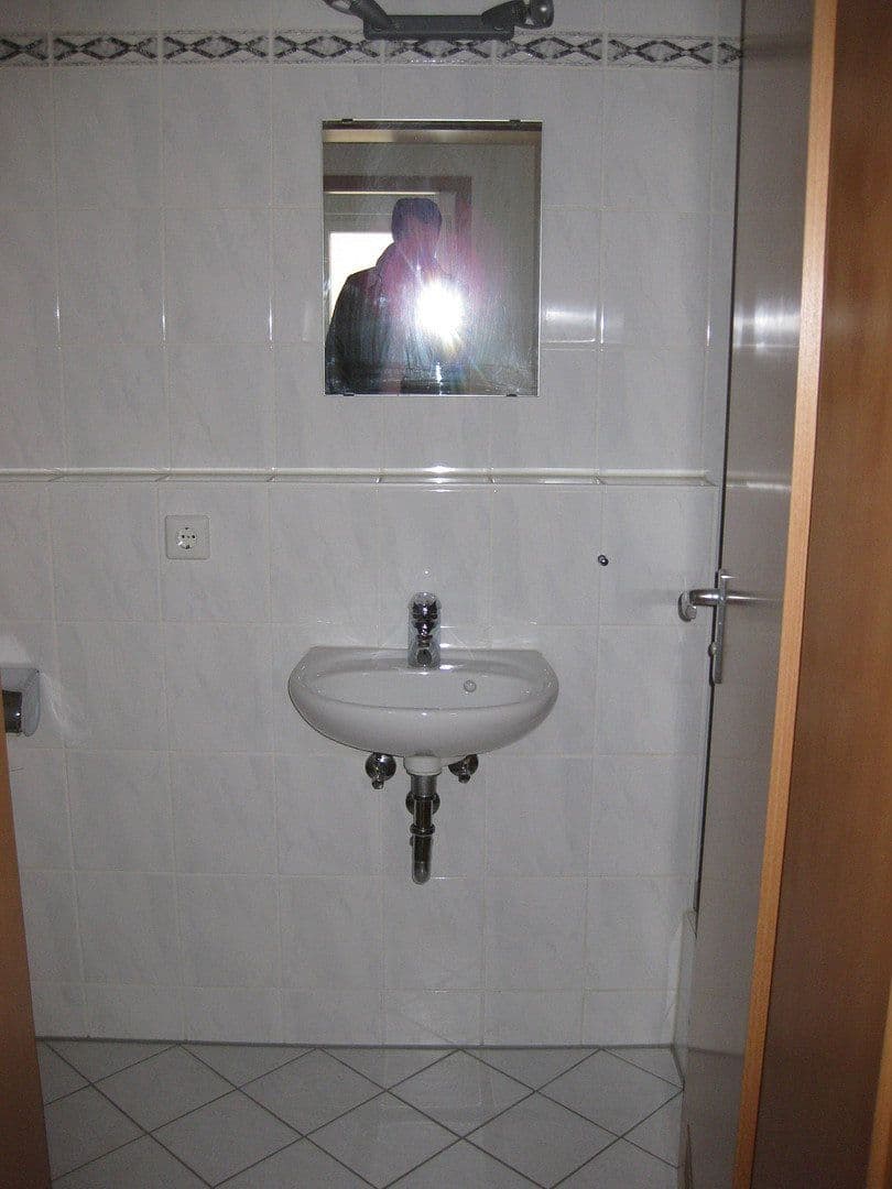 2 bedroom with open-plan kitchen flat to rent, 84 m², Marktplatz 12, Schwaikheim, Baden-Württemberg 2 bedroom with open-plan kitchen flat to rent, 84 m², Marktplatz 12, Schwaikheim, Baden-Württemberg