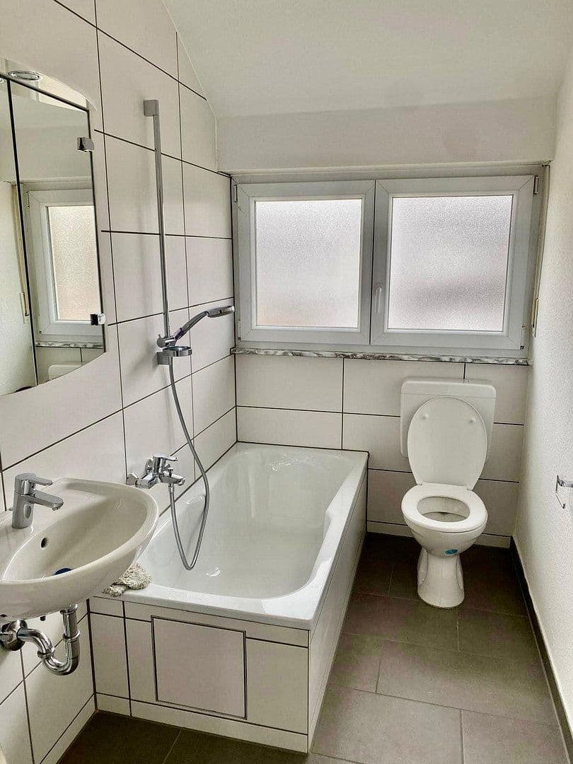 4 bedroom flat to rent, 64 m², Stuttgart, Baden-Württemberg 4 bedroom flat to rent, 64 m², Stuttgart, Baden-Württemberg