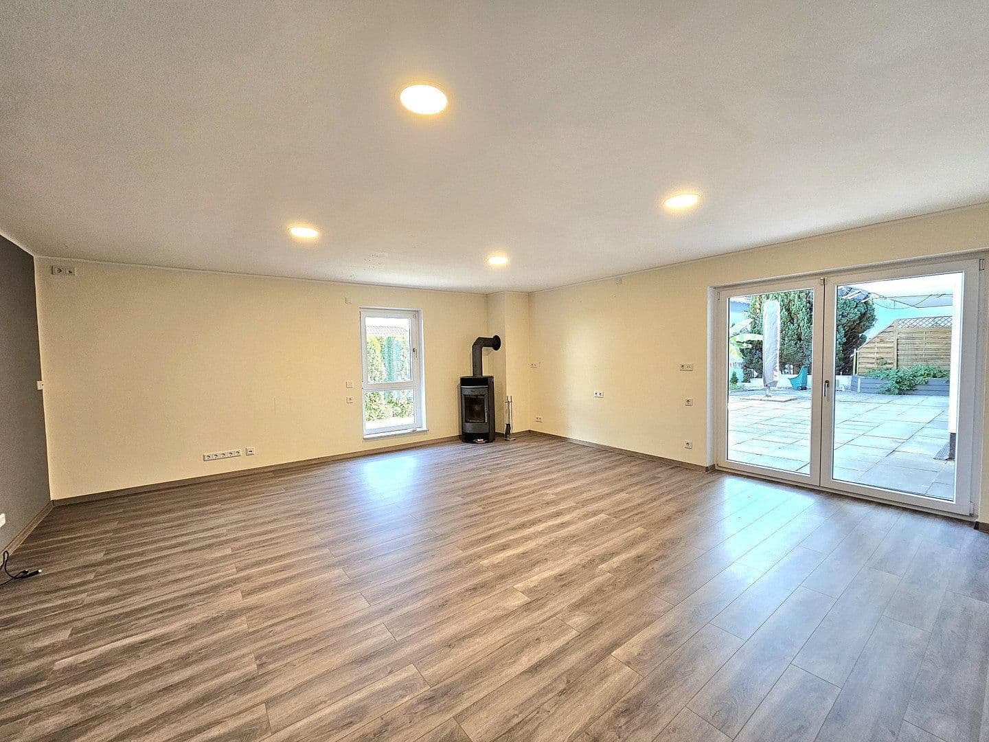 house to rent, 310 m², Feldstraße 3, Bad Soden-Salmünster, Hesse house to rent, 310 m², Feldstraße 3, Bad Soden-Salmünster, Hesse