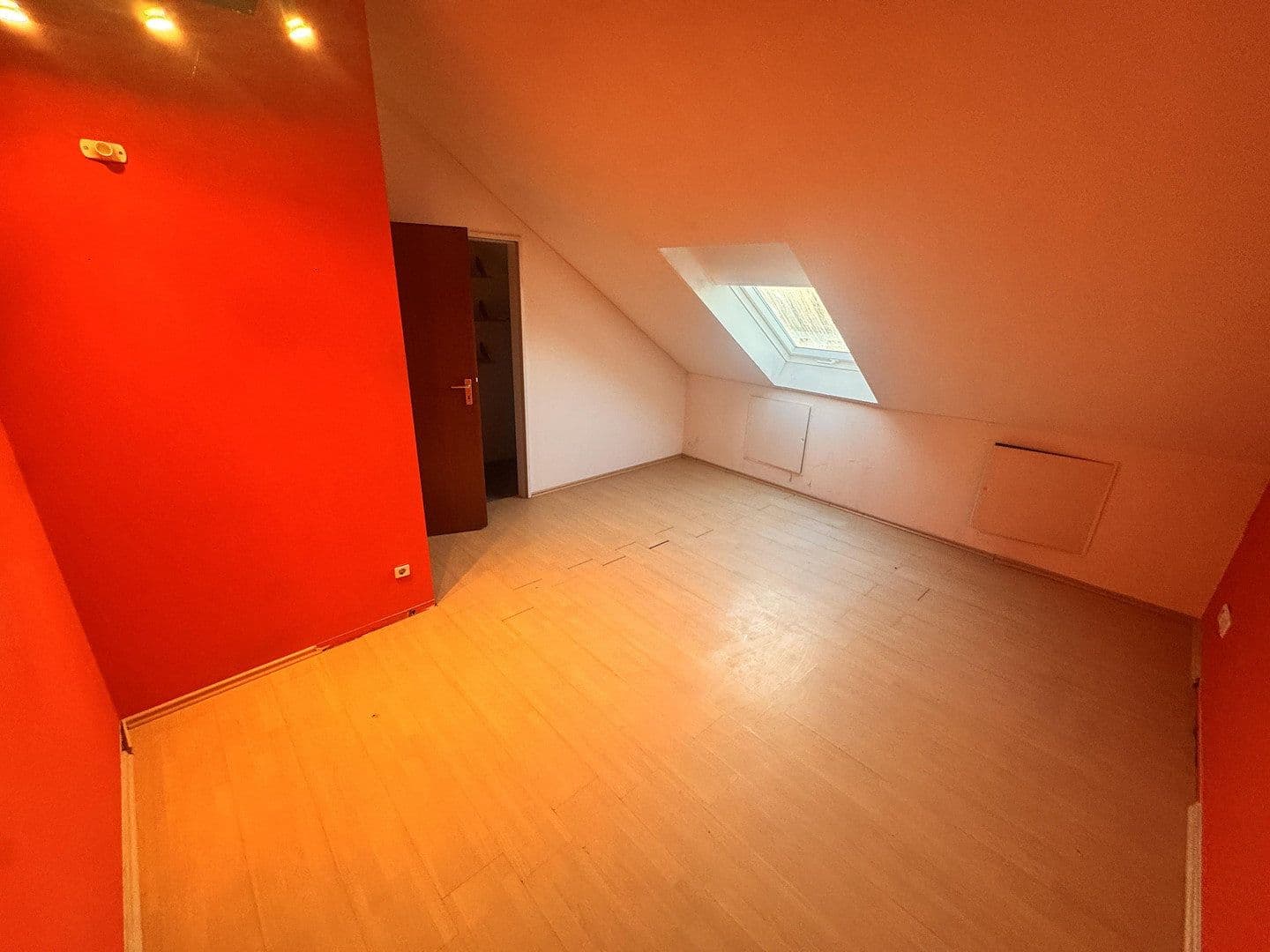 house for sale, 127 m², Düsseldorf, North Rhine-Westphalia house for sale, 127 m², Düsseldorf, North Rhine-Westphalia