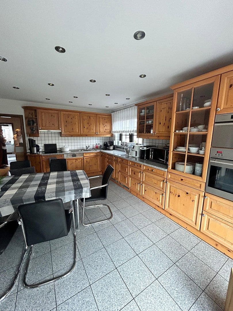 2 bedroom with open-plan kitchen flat to rent, 110 m², Hanau, Hesse 2 bedroom with open-plan kitchen flat to rent, 110 m², Hanau, Hesse