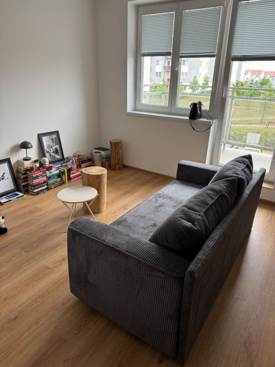 Studio flat to rent, 32 m², Uherova, Chýně, Středočeský Region Studio flat to rent, 32 m², Uherova, Chýně, Středočeský Region