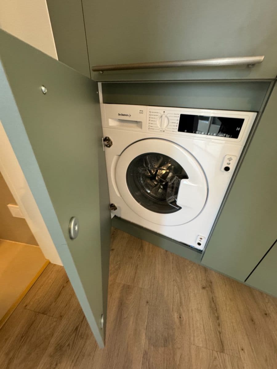 Studio flat to rent, 34 m², Boleslavova, Prague, Prague Studio flat to rent, 34 m², Boleslavova, Prague, Prague