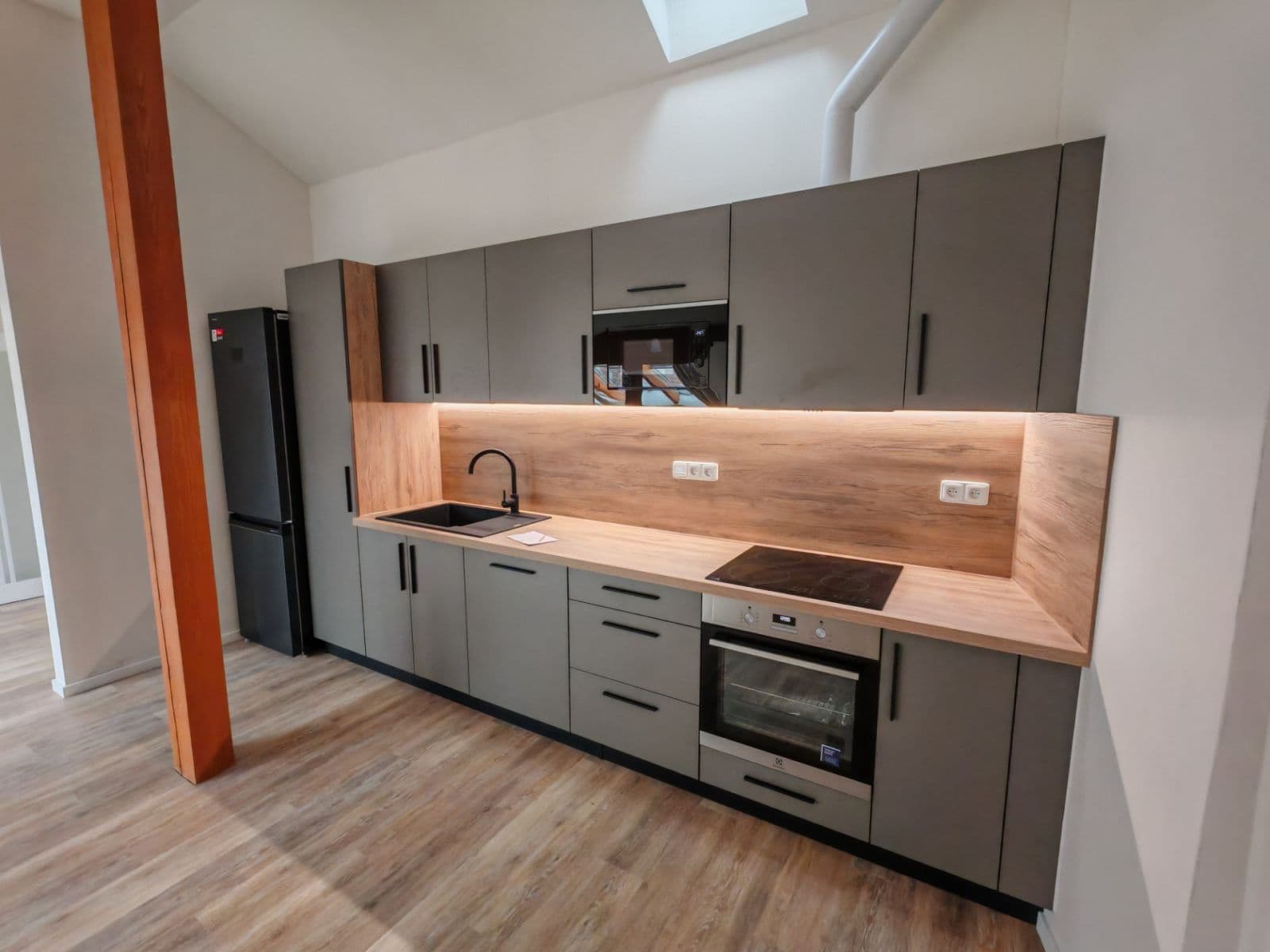 1 bedroom with open-plan kitchen flat to rent, 94 m², Navrátilova, Prague, Prague 1 bedroom with open-plan kitchen flat to rent, 94 m², Navrátilova, Prague, Prague