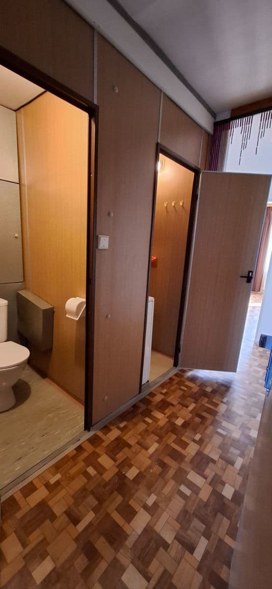 1 bedroom with open-plan kitchen flat for sale, 45 m², Amforová, Prague, Prague 1 bedroom with open-plan kitchen flat for sale, 45 m², Amforová, Prague, Prague