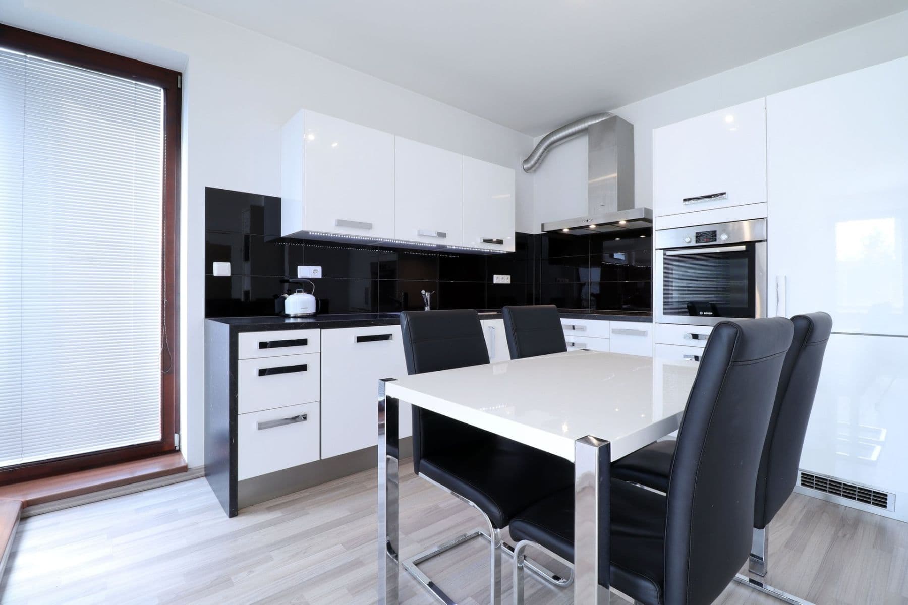 1 bedroom with open-plan kitchen flat to rent, 55 m², Dragounská, Prague, Prague 1 bedroom with open-plan kitchen flat to rent, 55 m², Dragounská, Prague, Prague