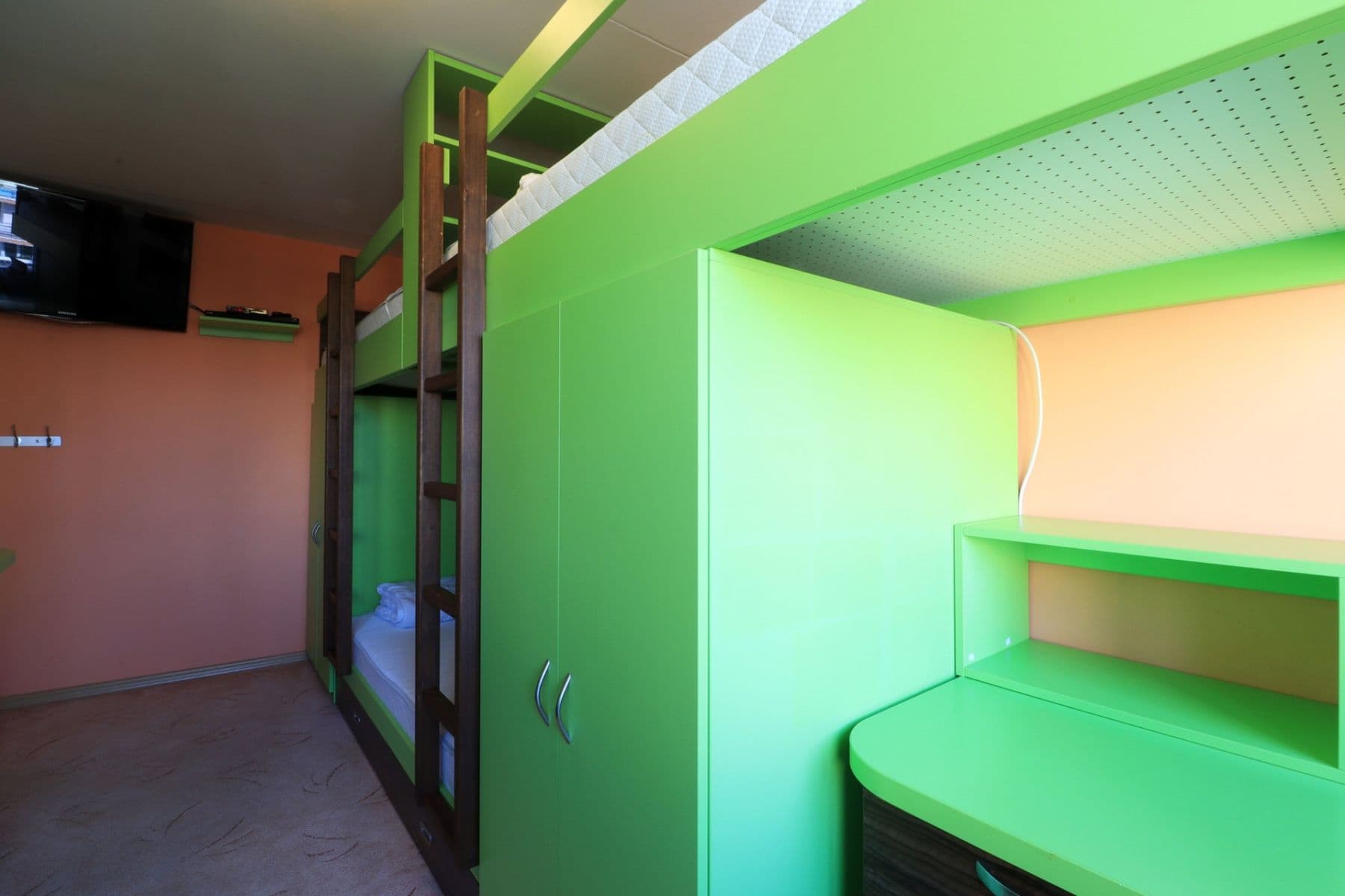 2 bedroom with open-plan kitchen flat to rent, 73 m², Nevanova, Prague, Prague 2 bedroom with open-plan kitchen flat to rent, 73 m², Nevanova, Prague, Prague