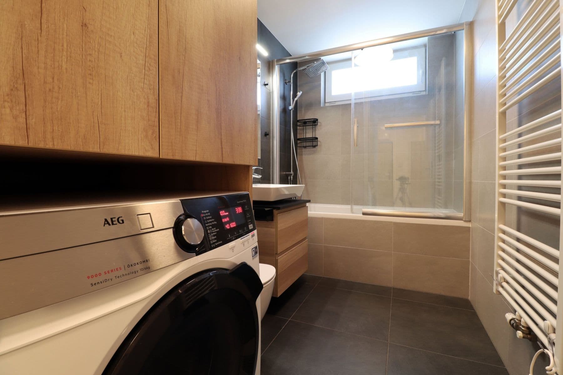 1 bedroom with open-plan kitchen flat to rent, 49 m², Waltariho, Prague, Prague 1 bedroom with open-plan kitchen flat to rent, 49 m², Waltariho, Prague, Prague