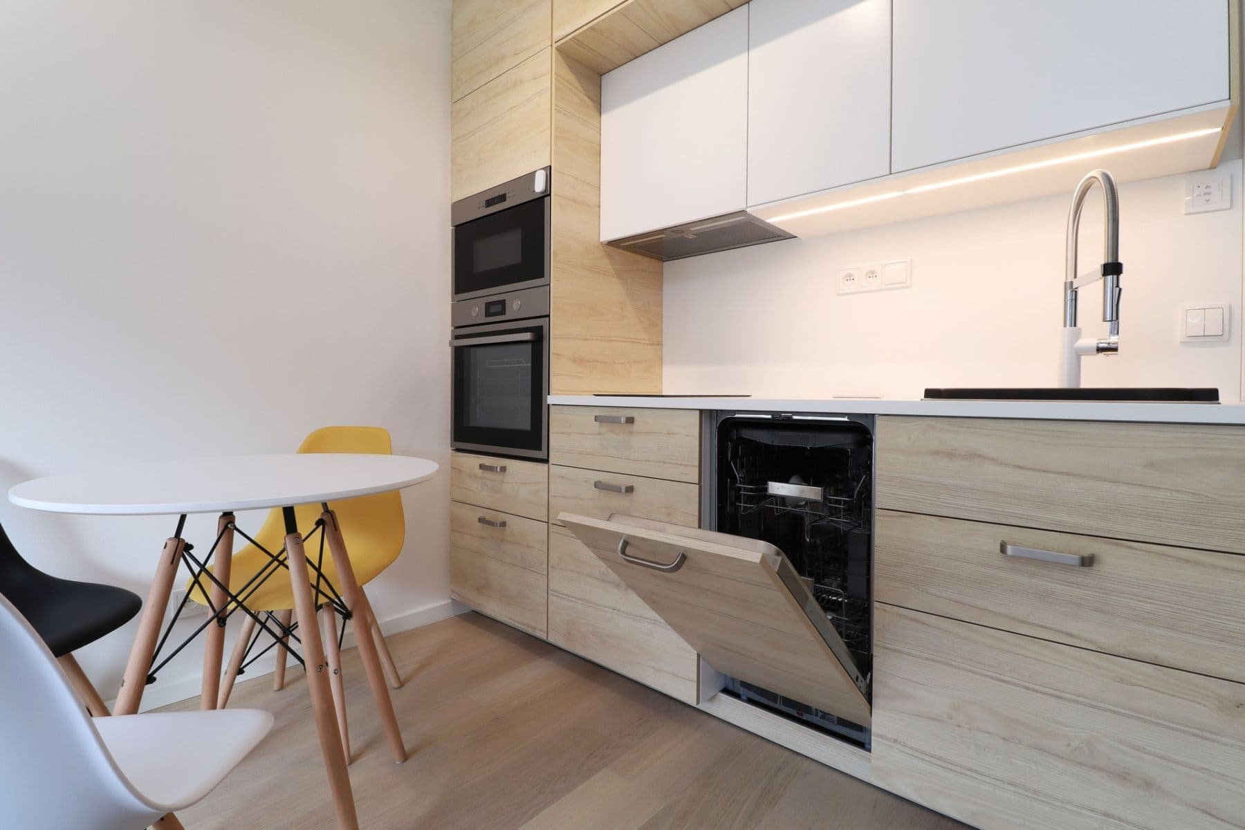 Studio flat to rent, 28 m², V háji, Prague, Prague Studio flat to rent, 28 m², V háji, Prague, Prague