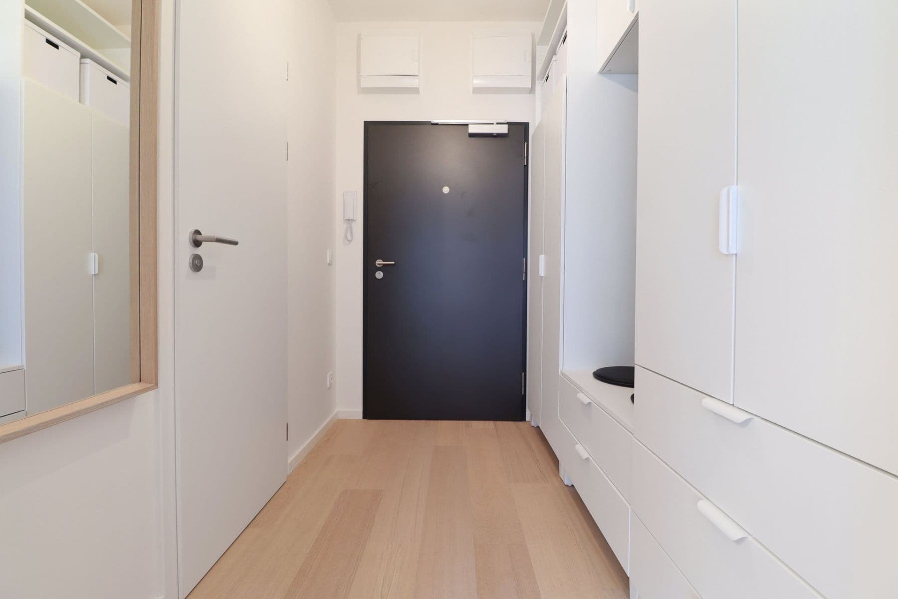 Studio flat to rent, 28 m², V háji, Prague, Prague Studio flat to rent, 28 m², V háji, Prague, Prague
