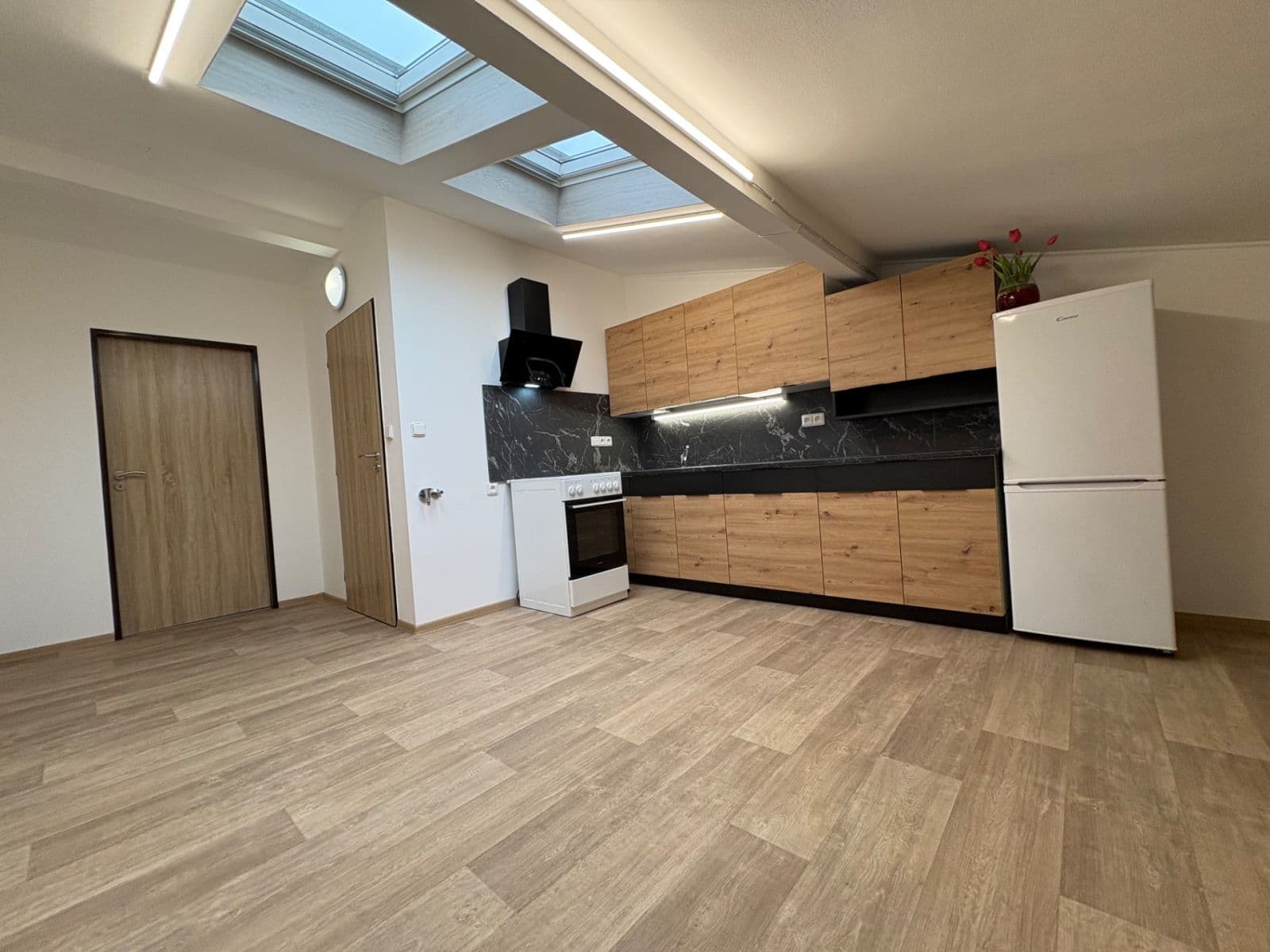 1 bedroom with open-plan kitchen flat to rent, 44 m², Nádražní, Líbeznice, Středočeský Region 1 bedroom with open-plan kitchen flat to rent, 44 m², Nádražní, Líbeznice, Středočeský Region